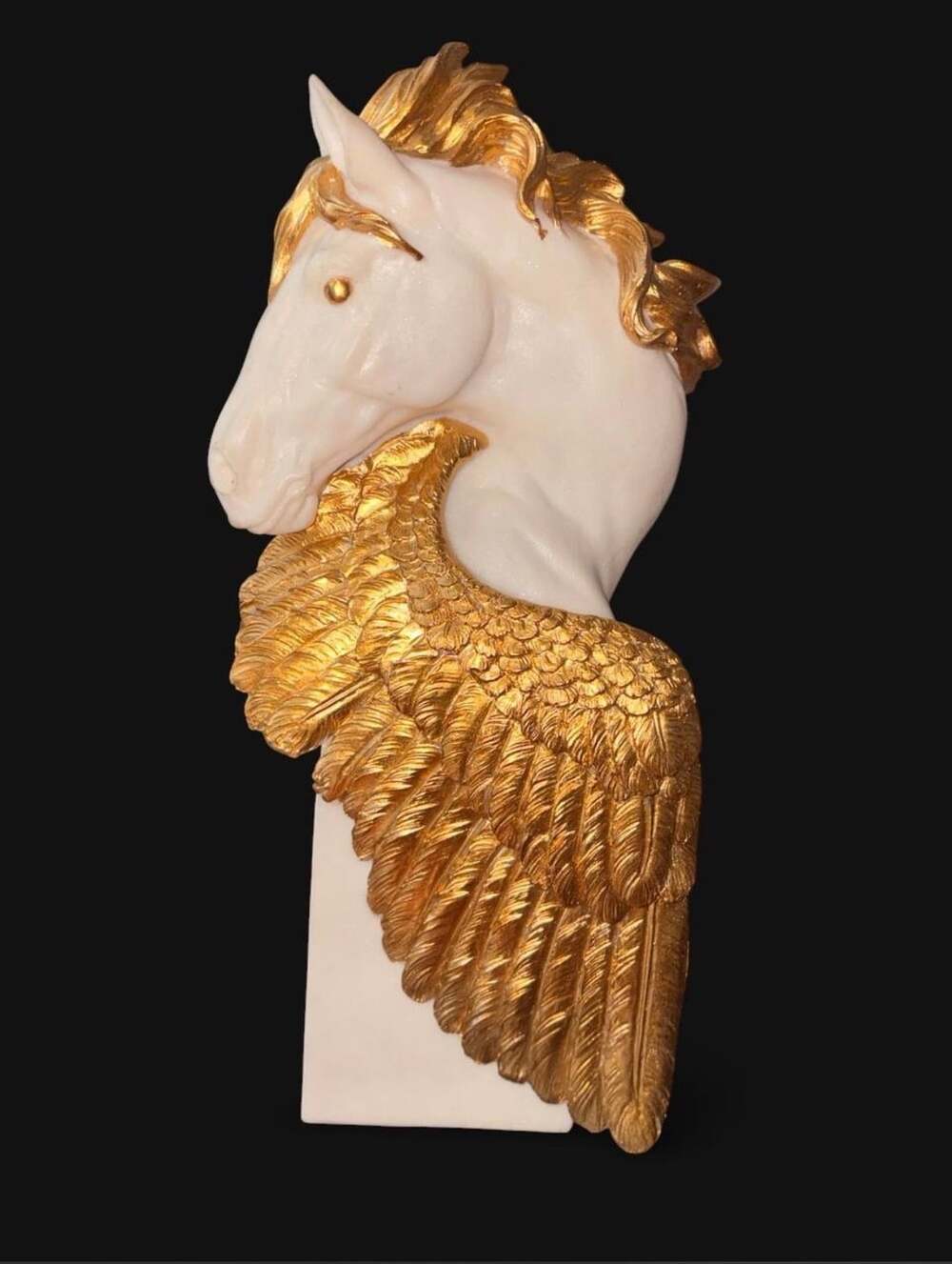 Rivoli Polyresin Feathered Horse Head Figurine